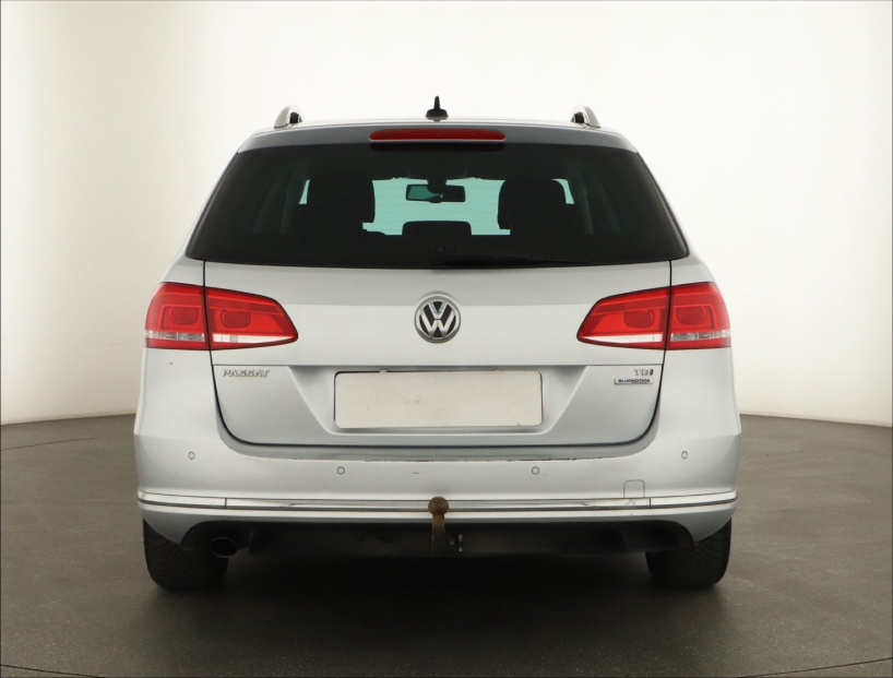 Volkswagen Passat, 2012