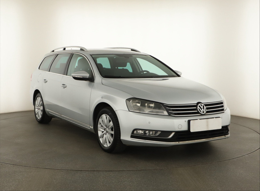 Volkswagen Passat, 2012