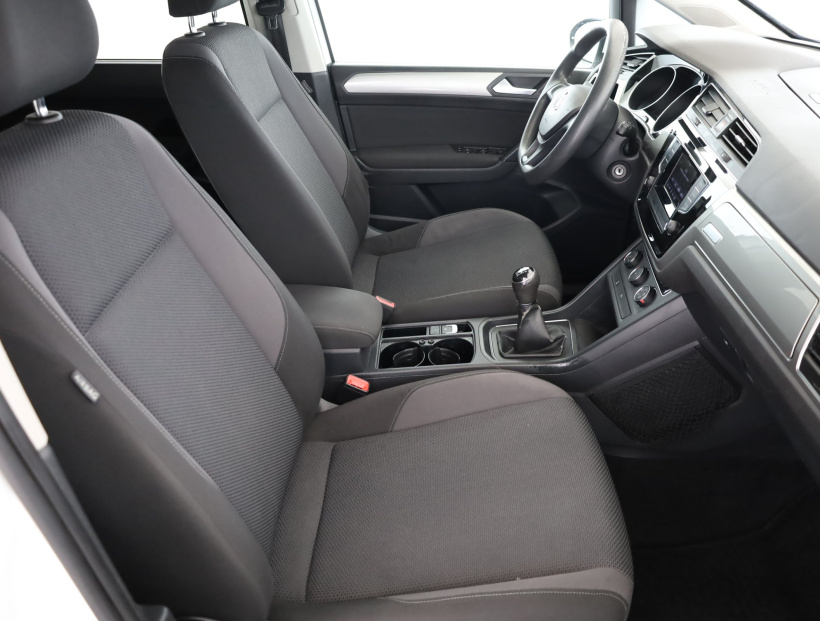 Volkswagen Touran, 2016