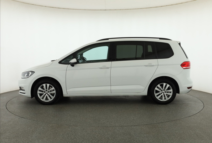 Volkswagen Touran, 2016