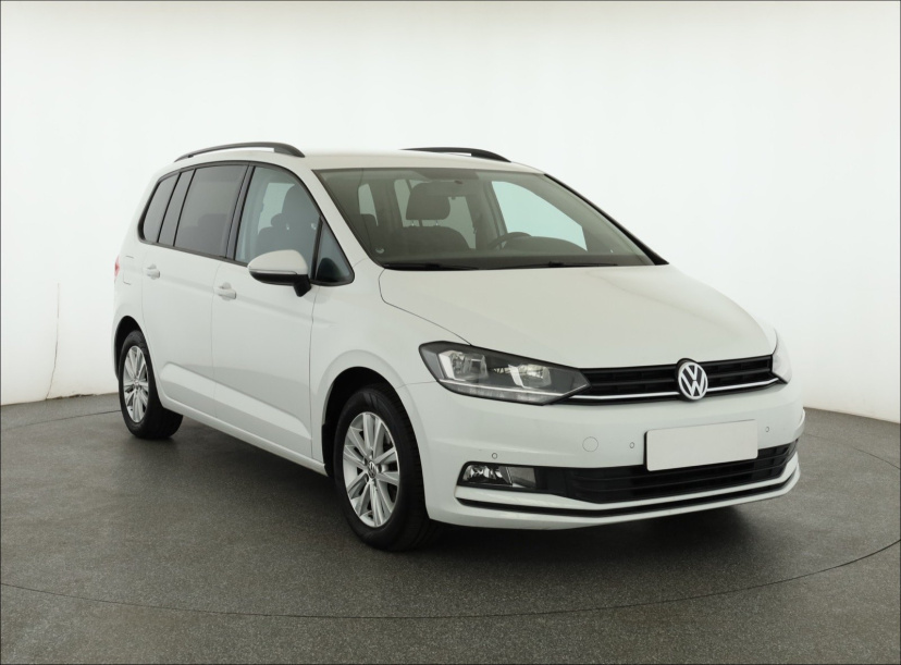 Volkswagen Touran, 2016