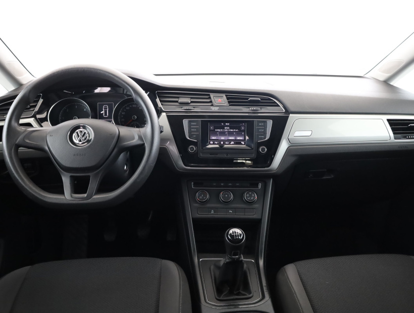 Volkswagen Touran, 2016