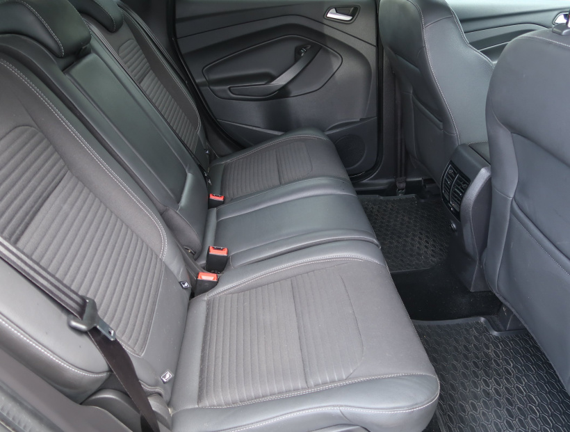 Ford Kuga, 2018