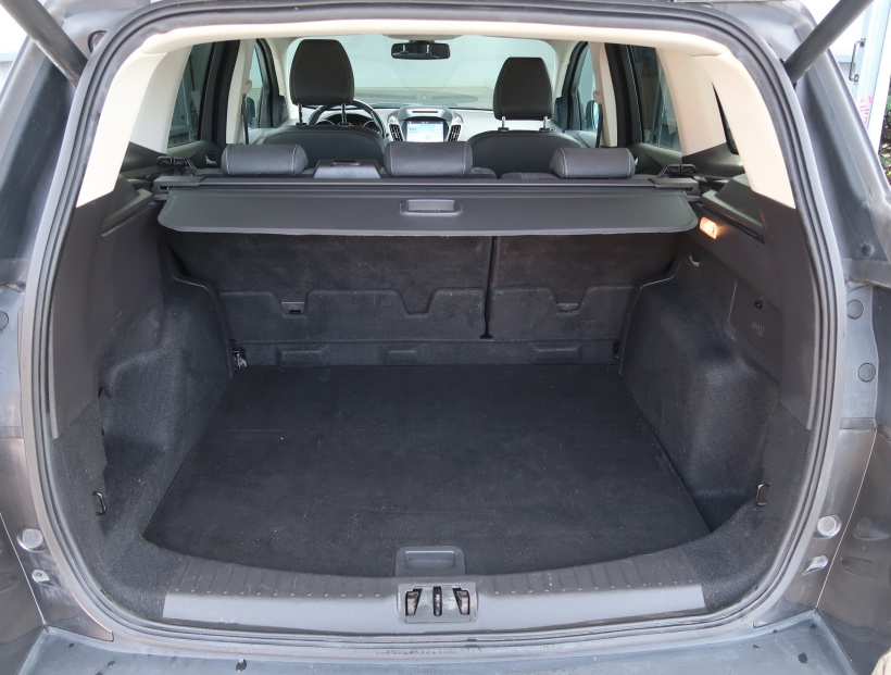 Ford Kuga, 2018