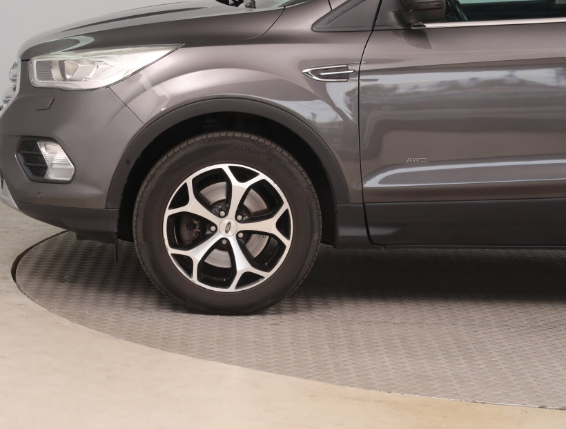 Ford Kuga, 2018