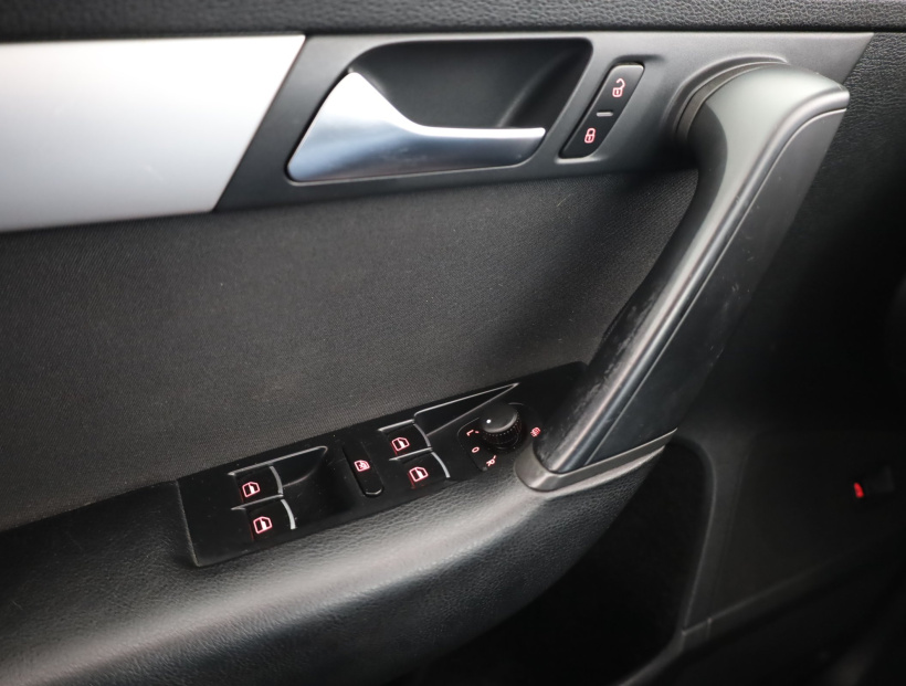 Volkswagen Passat, 2012