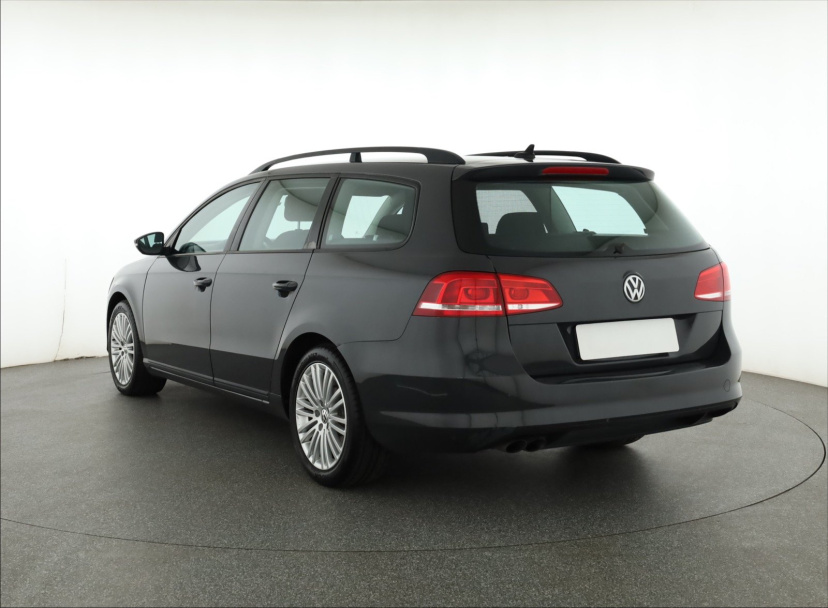 Volkswagen Passat, 2012