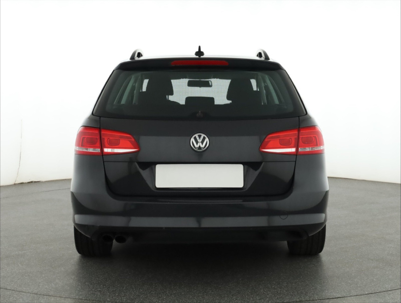 Volkswagen Passat, 2012