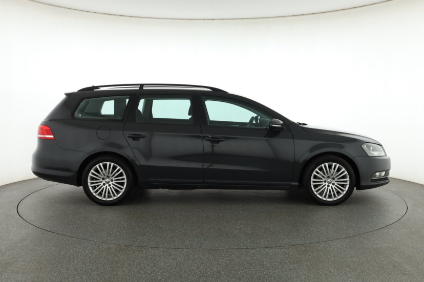 Volkswagen Passat, 2012