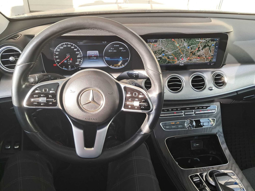 Mercedes-Benz E, 2019