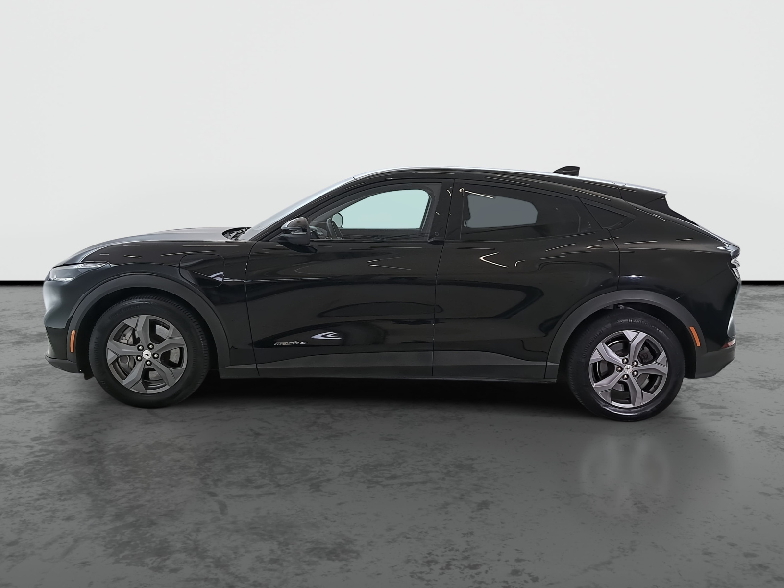 Ford Mustang Mach-E Standard Range RWD, 2022 4