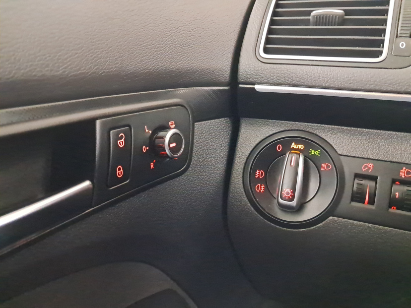 Volkswagen Touran, 2013