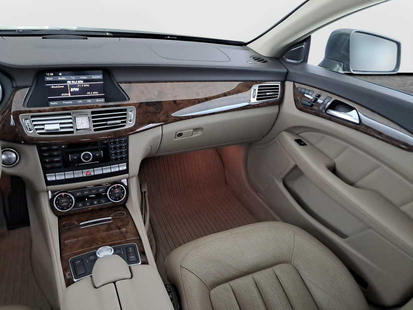 Mercedes-Benz CLS, 2011