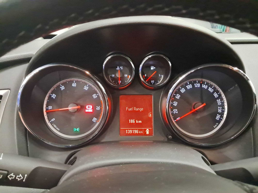 Opel Astra, 2013