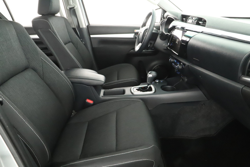 Toyota Hilux, 2025