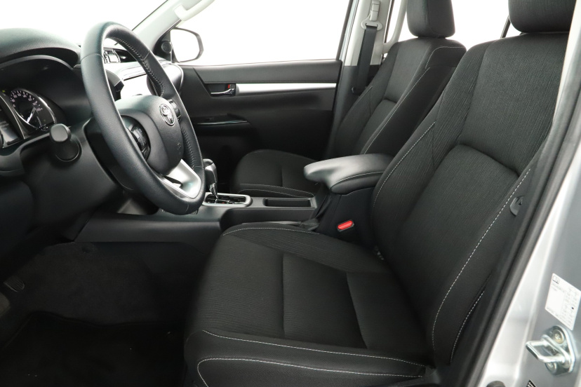 Toyota Hilux, 2025