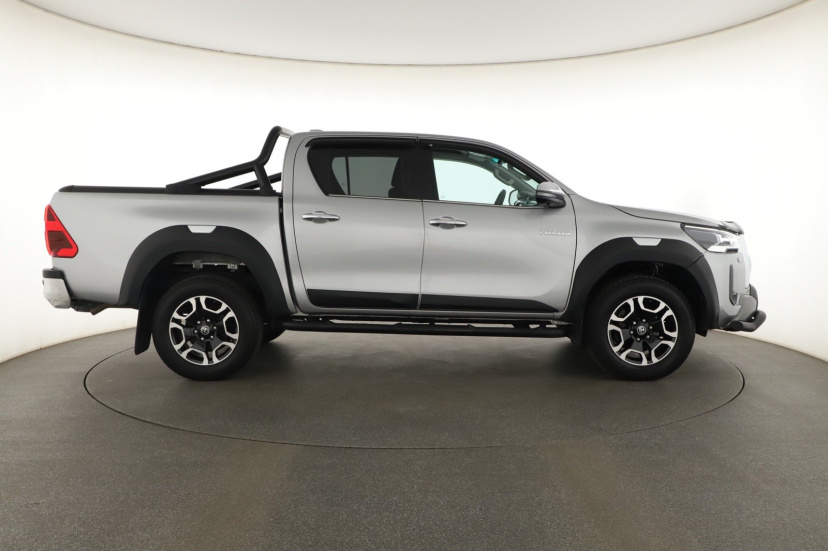 Toyota Hilux, 2025