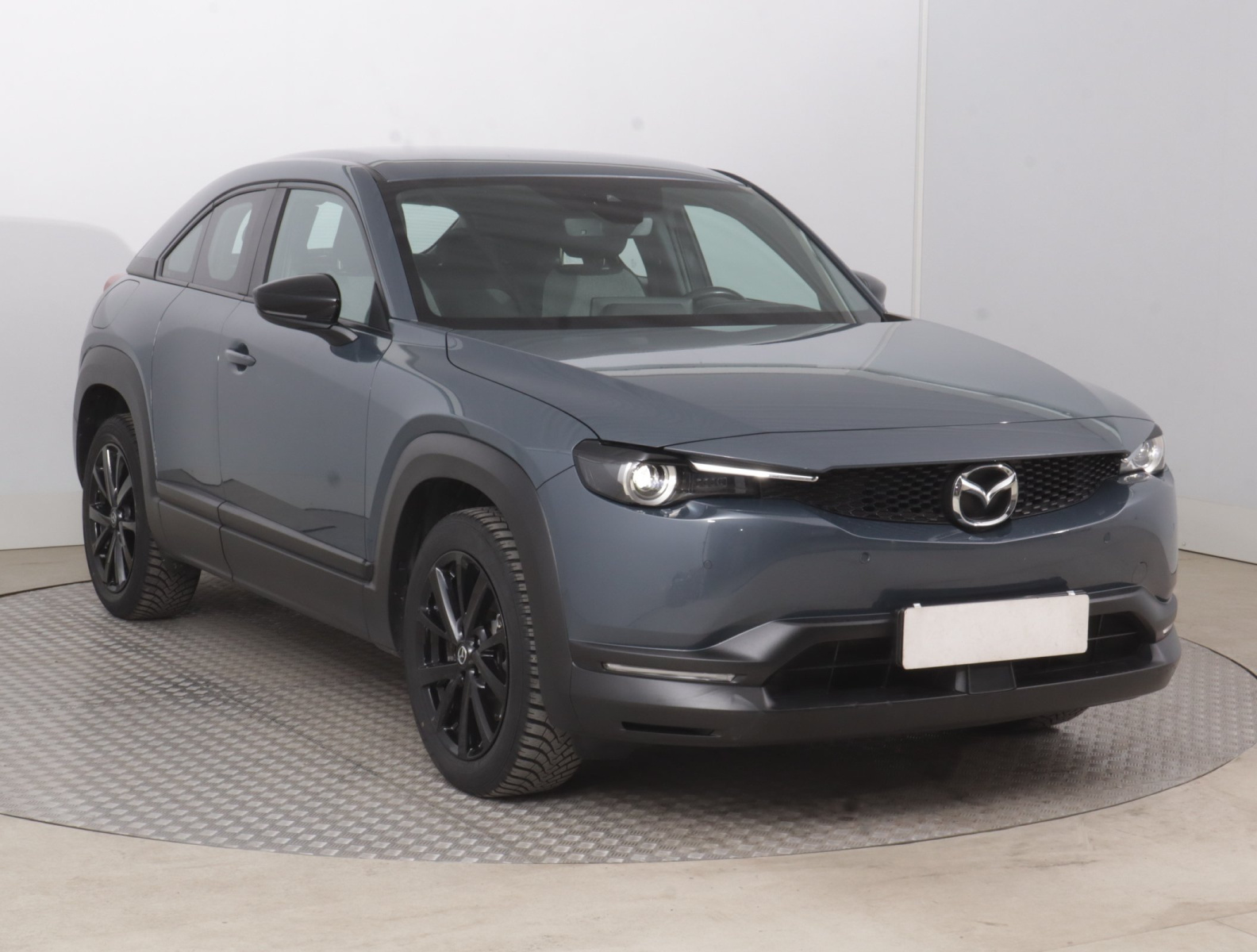 Mazda MX-30 e-Skyactiv, 2022