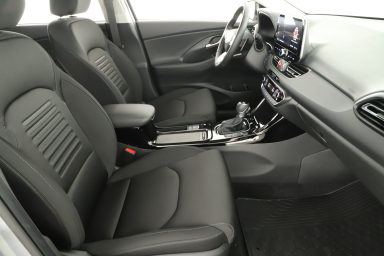 Hyundai i30 - 2025