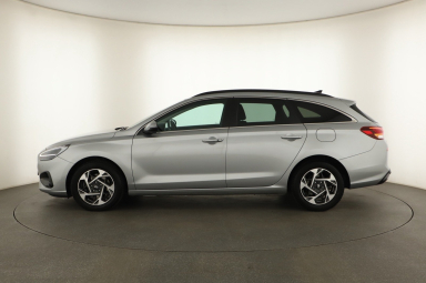 Hyundai i30 - 2025
