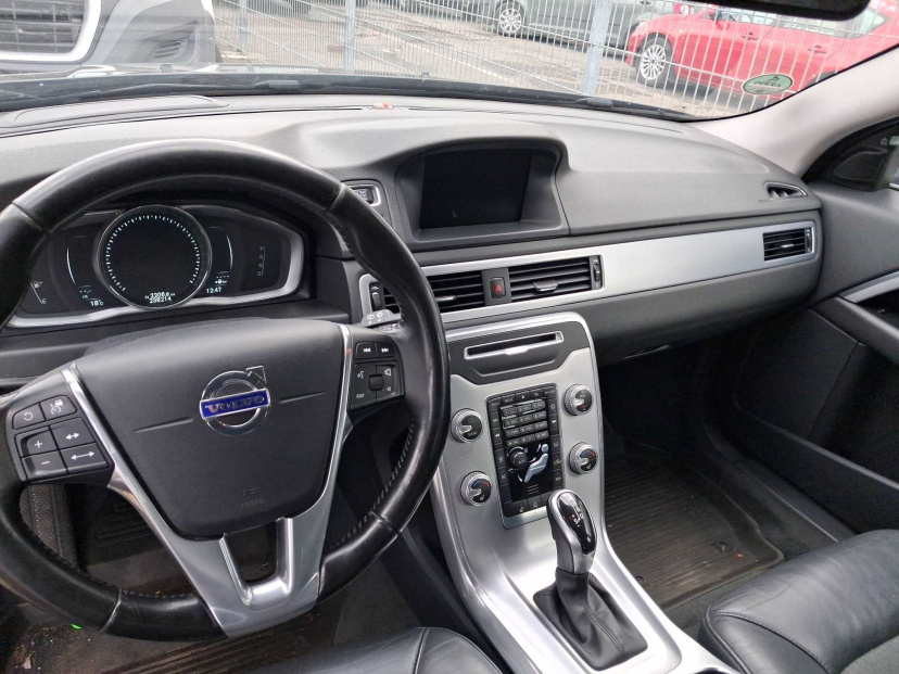 Volvo V70, 2015