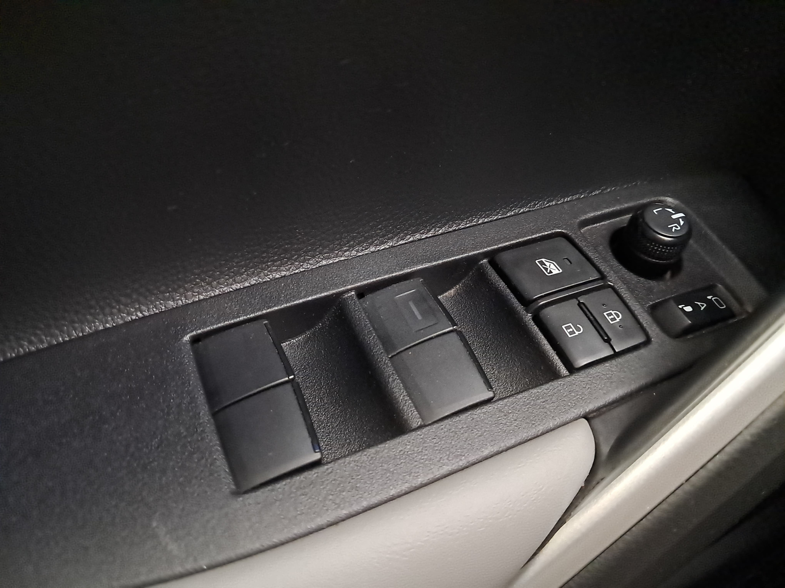Toyota Corolla Cross - 2024