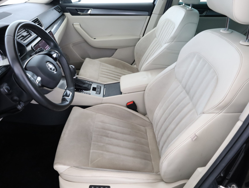 Škoda Superb, 2021