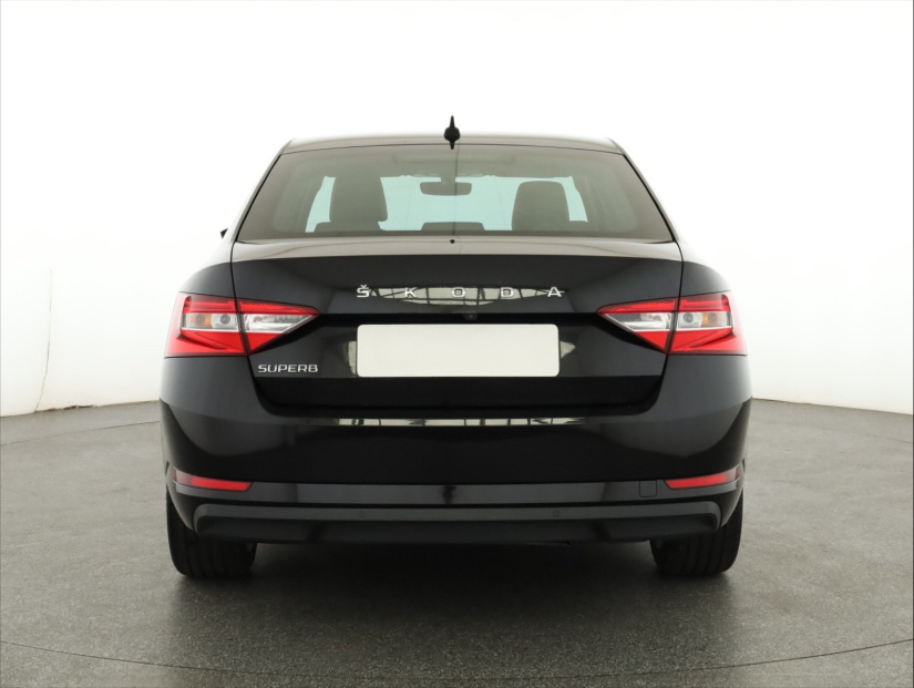 Škoda Superb, 2021