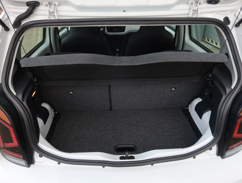 Volkswagen Up!, 2019