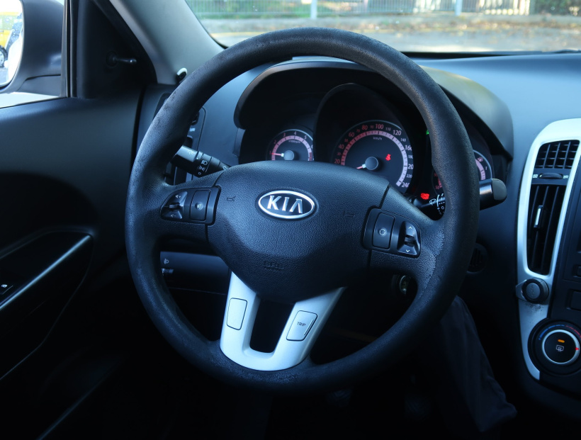 Kia Ceed, 2010