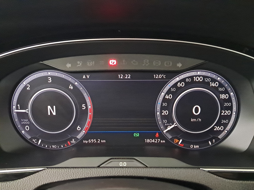 Volkswagen Passat, 2016