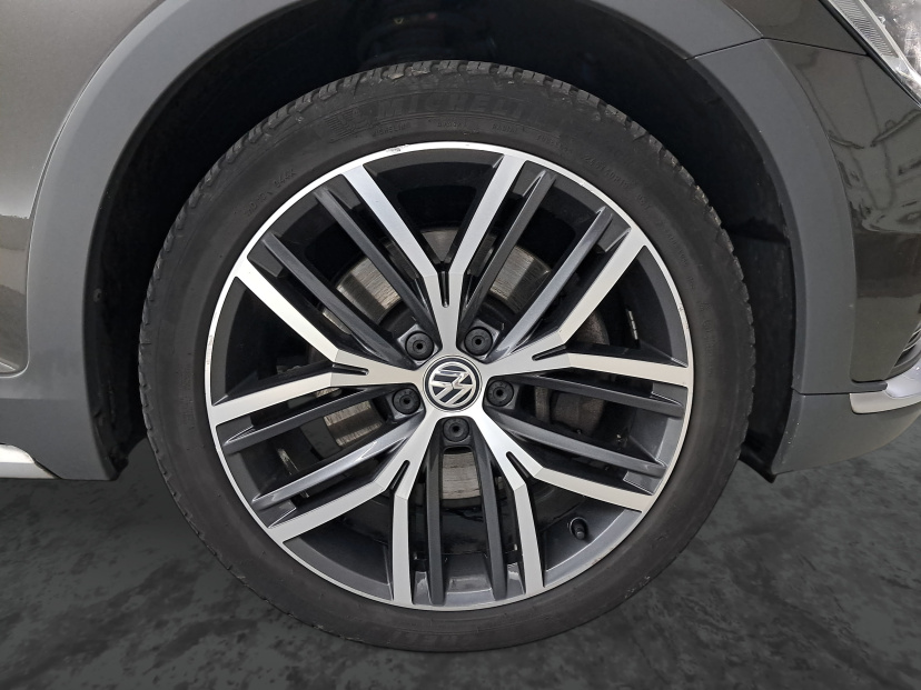 Volkswagen Passat, 2016