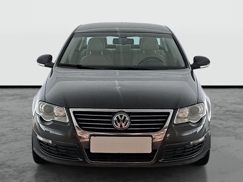 Volkswagen Passat, 2010