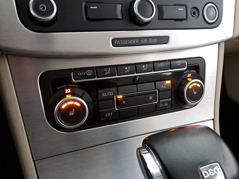 Volkswagen Passat, 2010