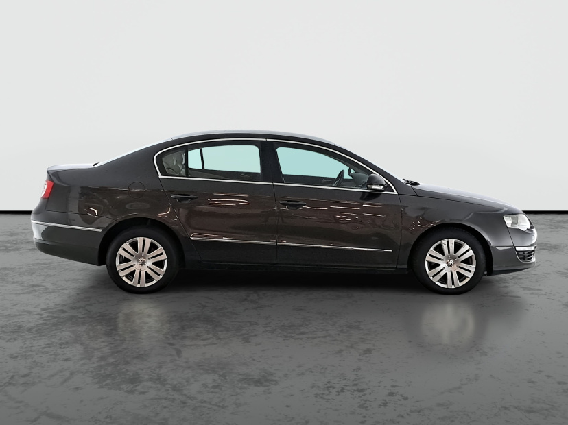 Volkswagen Passat, 2010