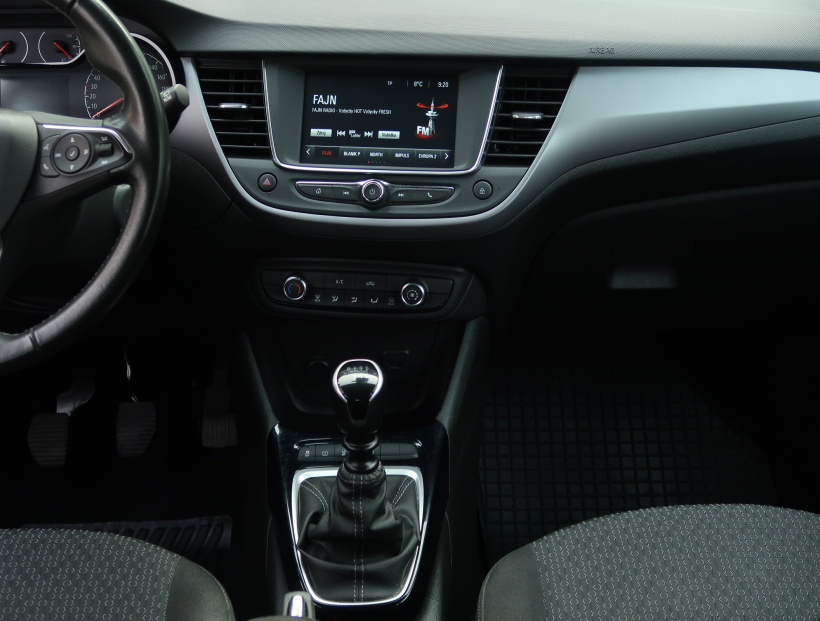Opel Crossland, 2022