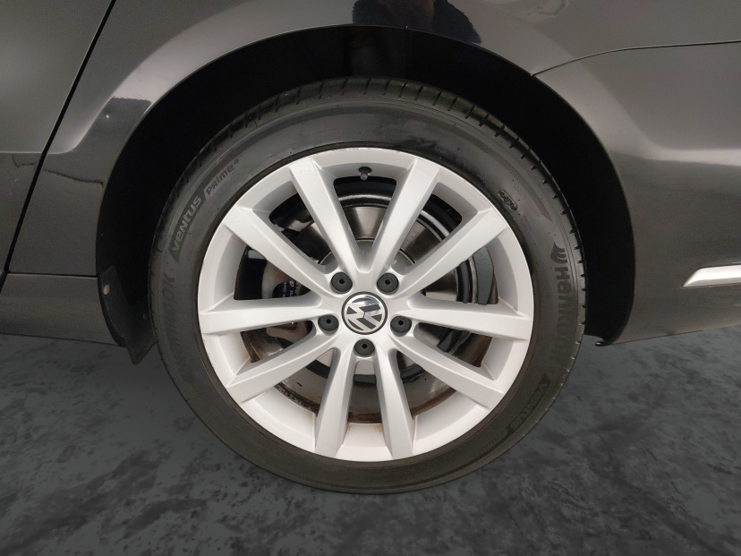 Volkswagen Passat, 2013