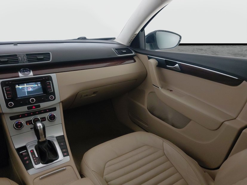 Volkswagen Passat, 2013