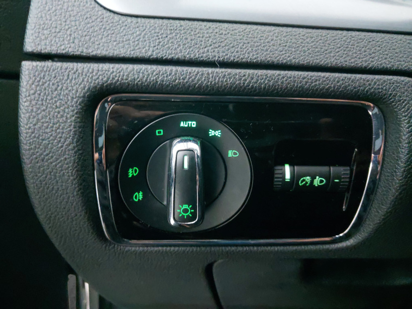 Škoda Superb, 2012