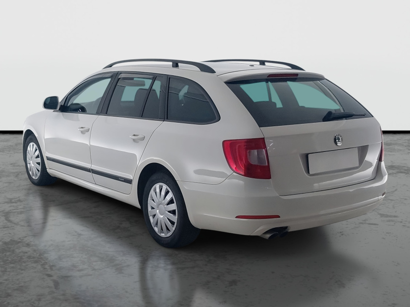 Škoda Superb, 2012