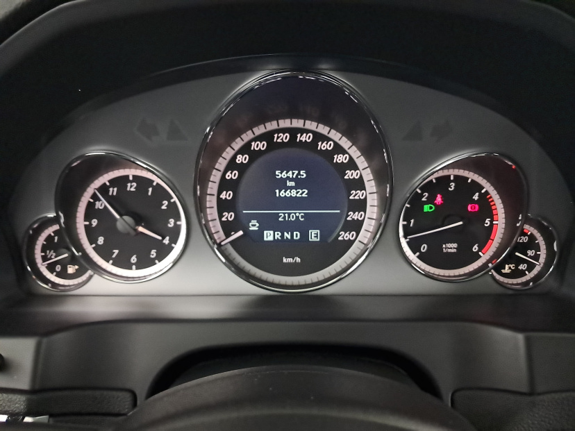 Mercedes-Benz E, 2012