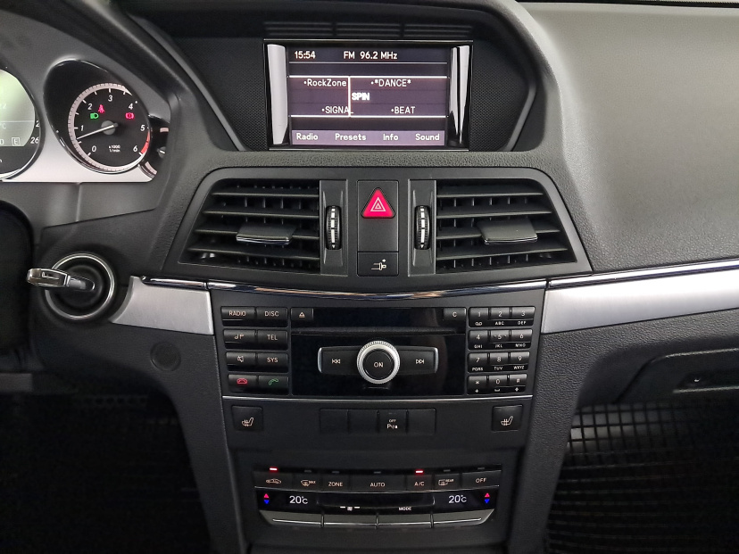 Mercedes-Benz E, 2012
