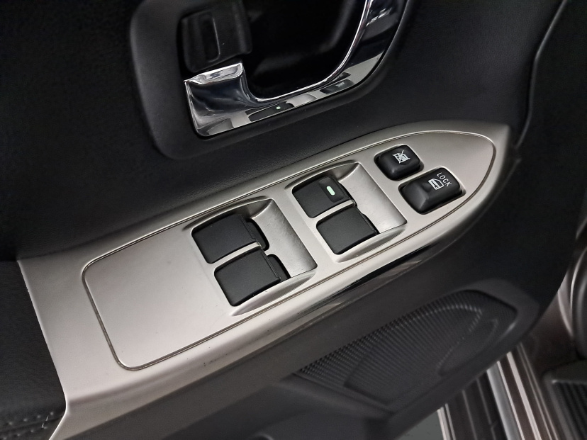 Mitsubishi Pajero, 2015