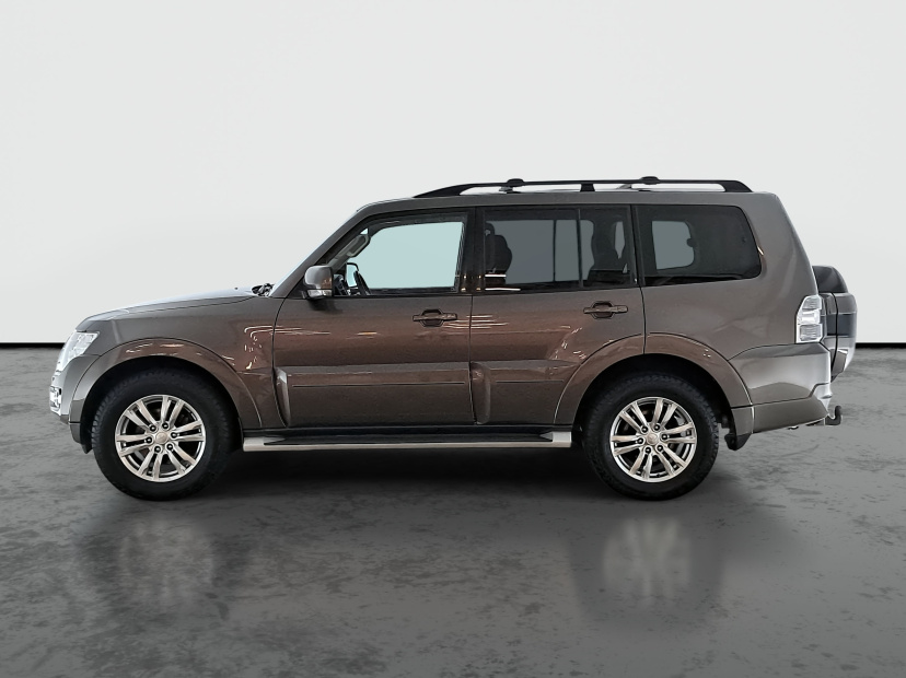 Mitsubishi Pajero, 2015