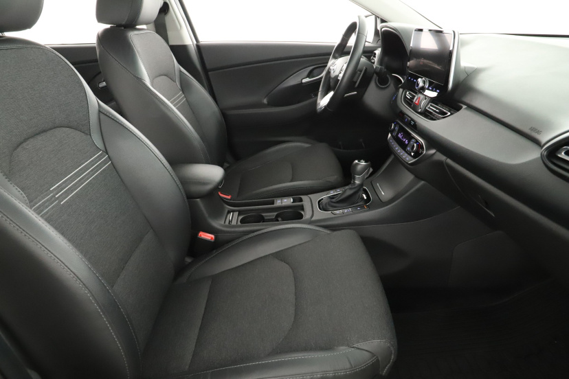 Hyundai i30, 2023