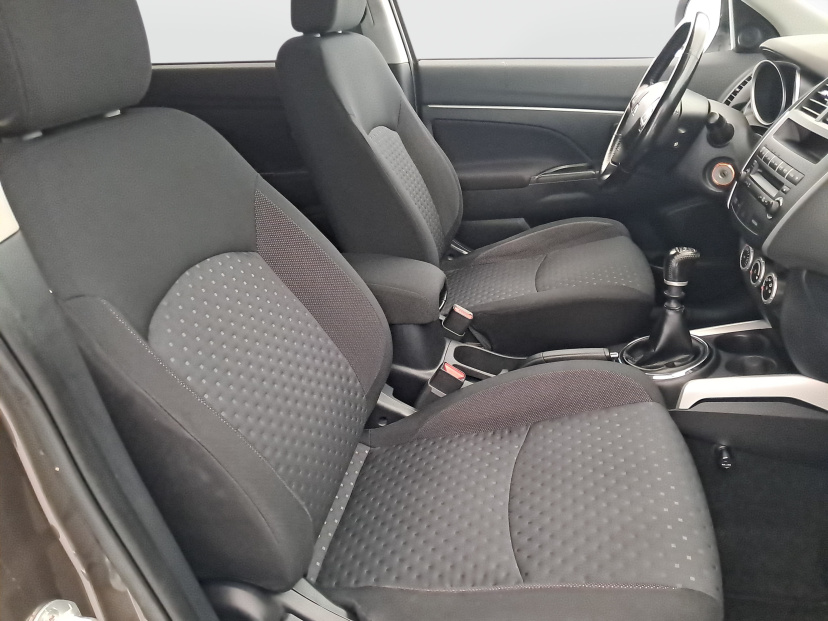 Mitsubishi ASX, 2011