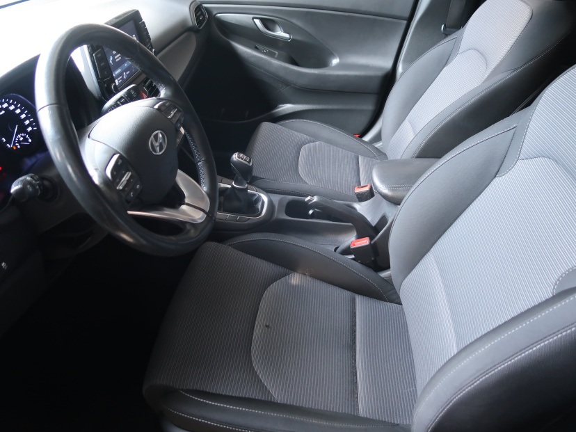 Hyundai i30, 2023