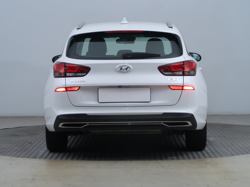 Hyundai i30, 2023