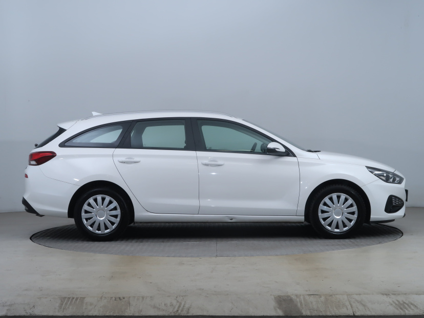 Hyundai i30, 2023