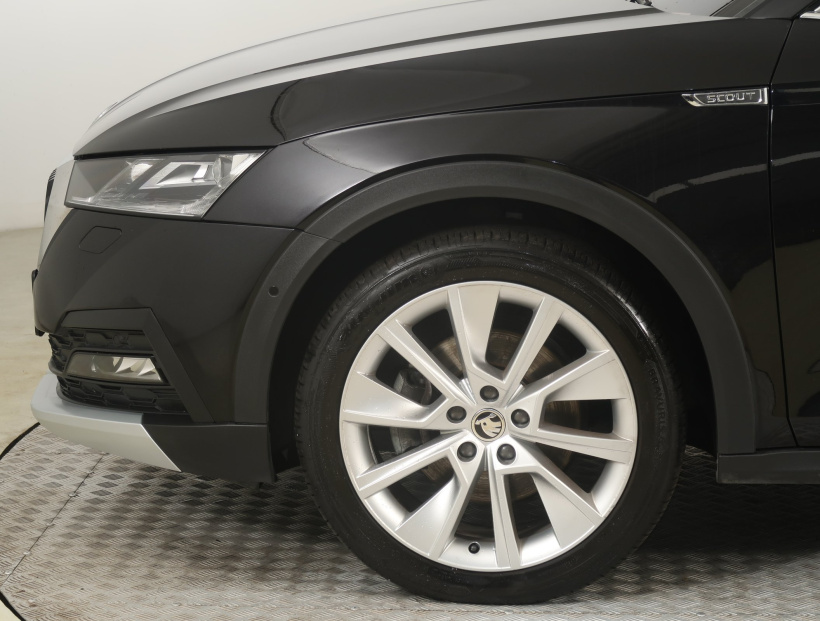 Škoda Octavia Scout, 2022